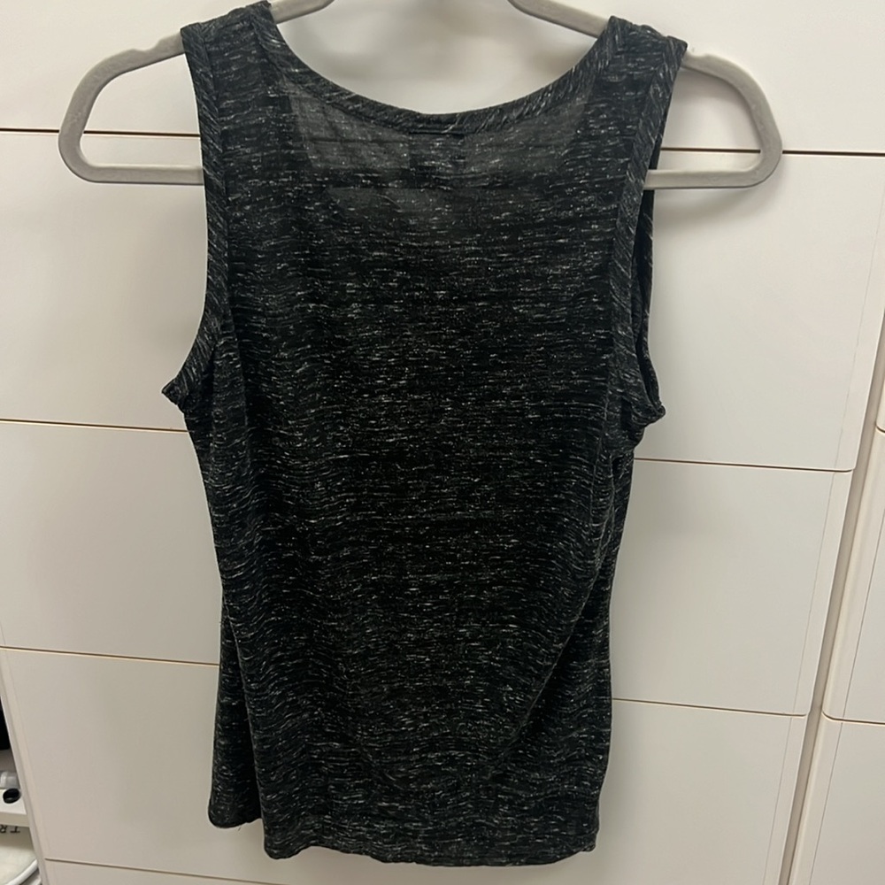 Heathered grey tank - Picture 4 of 5